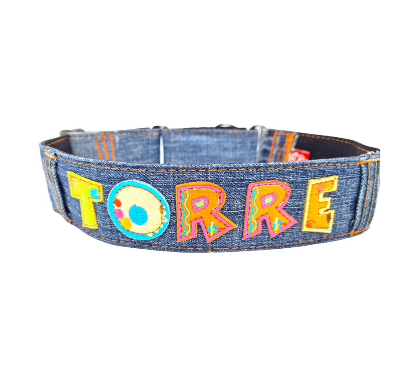 Jeans upcycling with the name Zugstopp & Martingale