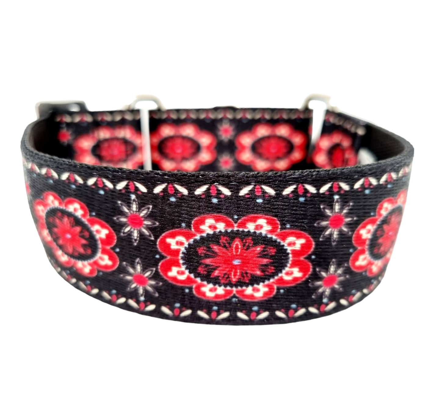 Floral strap collar