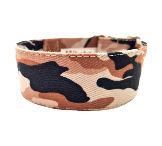 Camouflage Braun