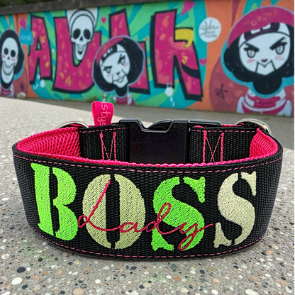 Click closure collars made of webbing