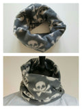 Kuschel Loop Skulls